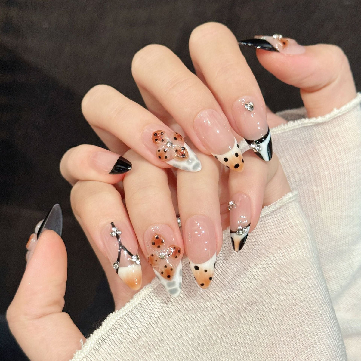 365nails: "Devil's Whisper" – 3D Leopard Print & Crystal Handmade Almond Nails