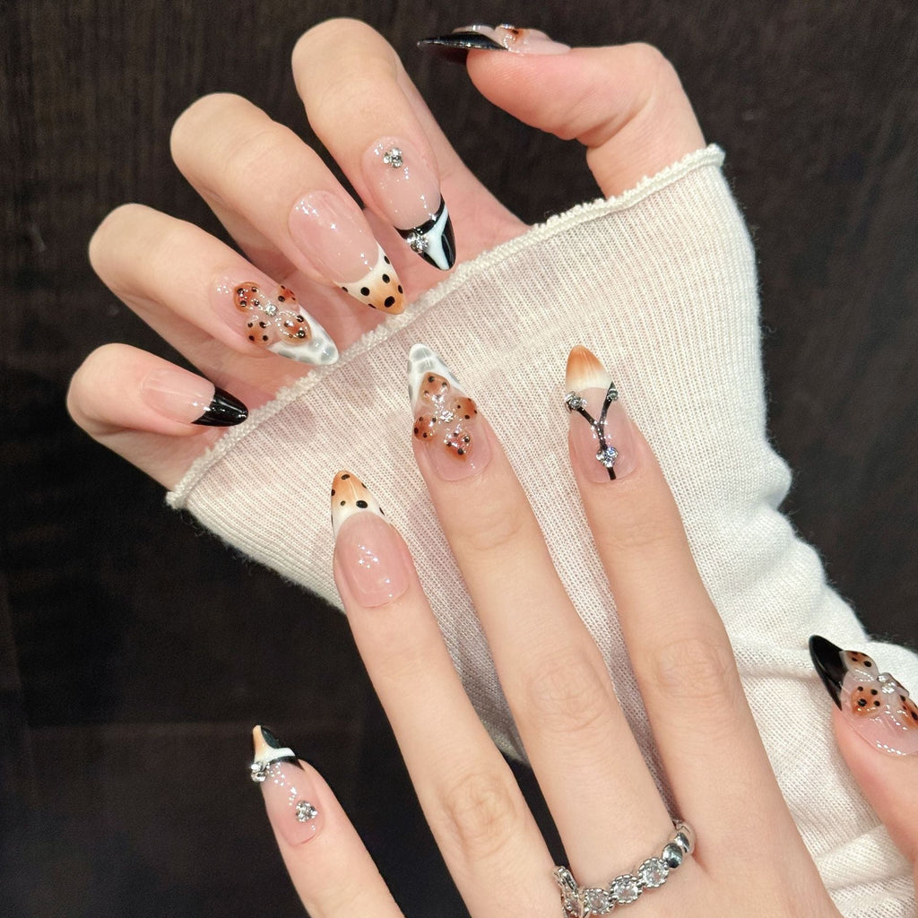 365nails: "Devil's Whisper" – 3D Leopard Print & Crystal Handmade Almond Nails